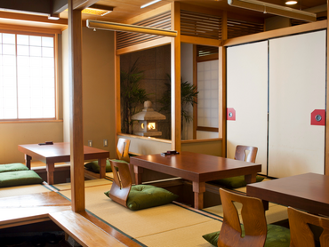 日本料理　会席料理のホール、配膳、仲居スタッフ募集